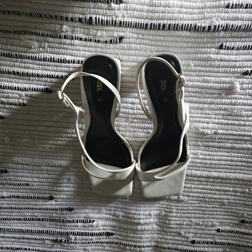 Elegant White Women's Sandals - Picture 3 of 4